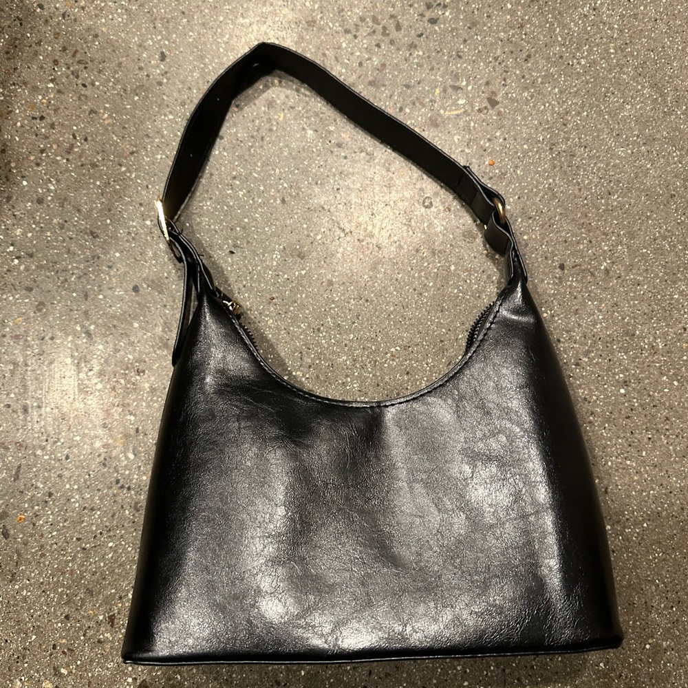 COPY - - Princess polly black bag
